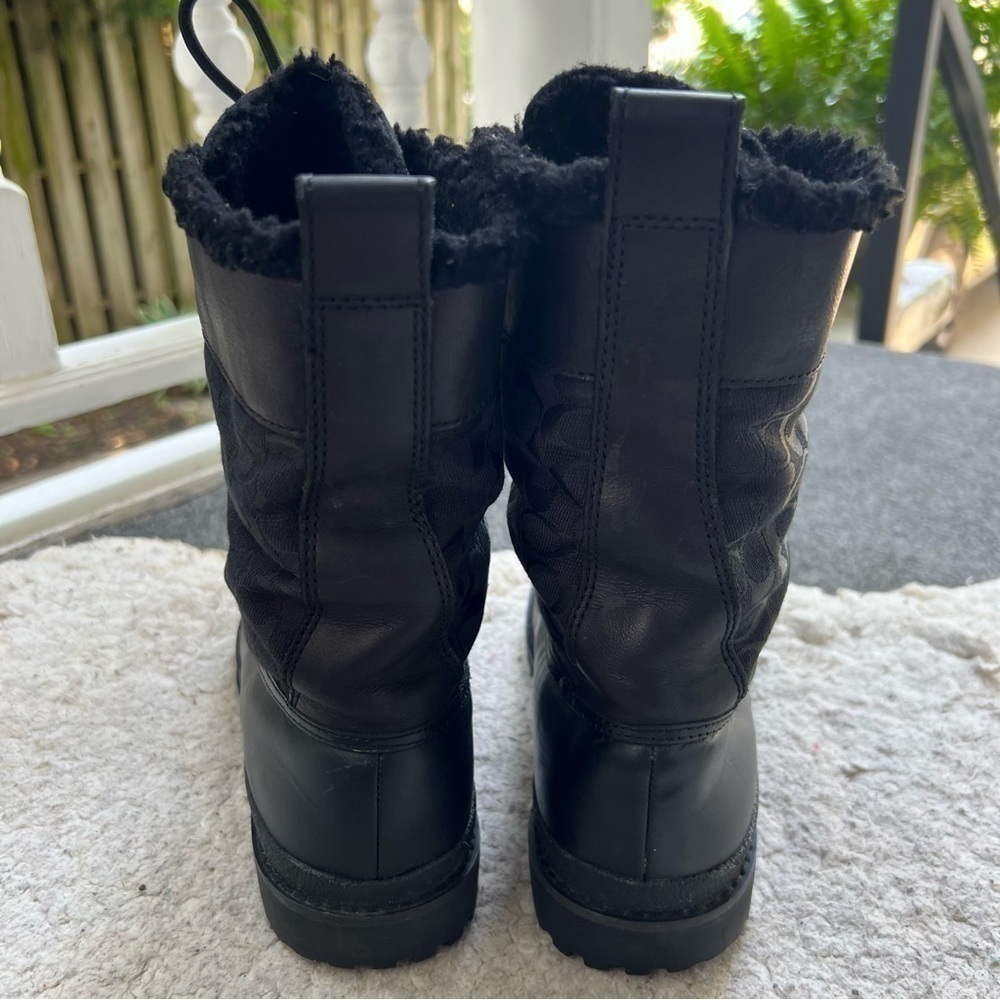 COACH Laura Black Signature Leather/Rubber Silver Hardwear Boots Lace Up Size 7 - Picture 8 of 16